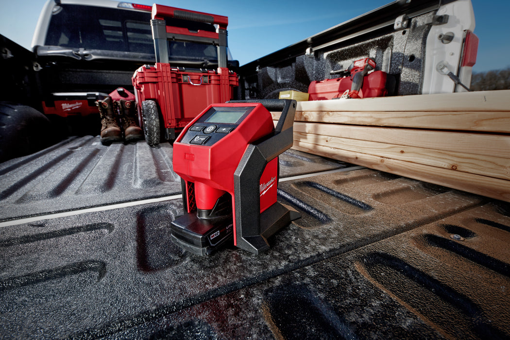 Milwaukee M12™ Compact Inflator