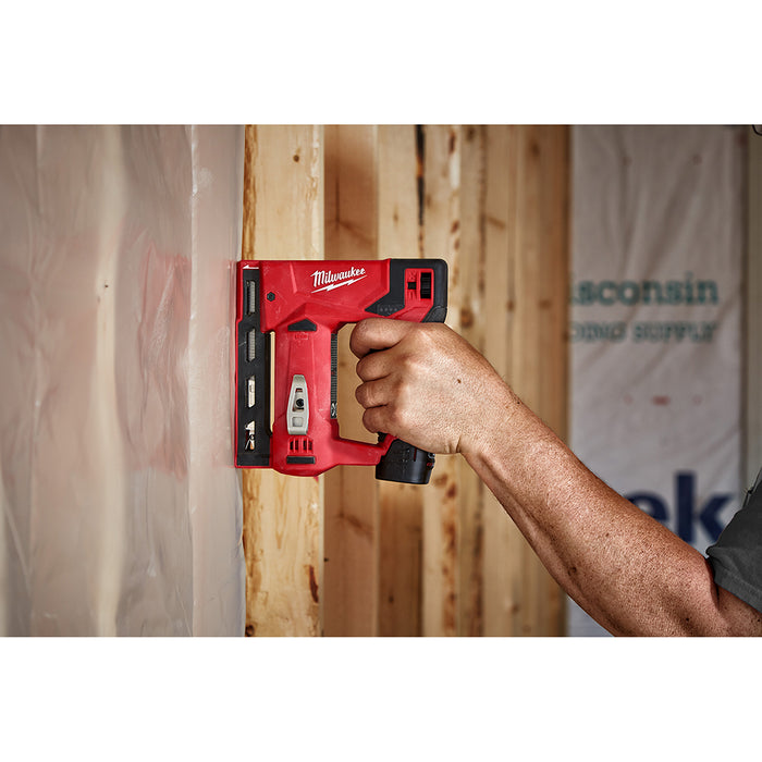 Milwaukee M12™ 3/8 in. Crown Stapler