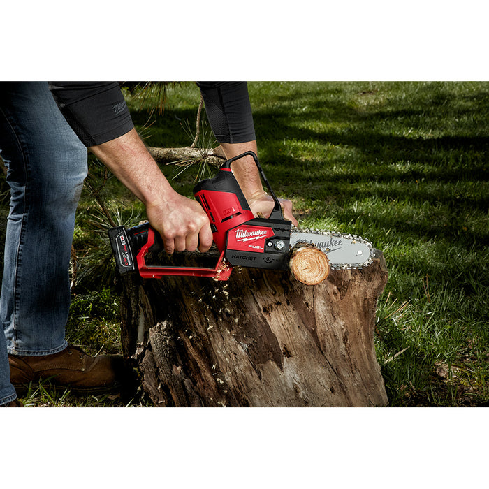 Milwaukee M12 FUEL™ HATCHET™ 6 in. Pruning Saw Kit