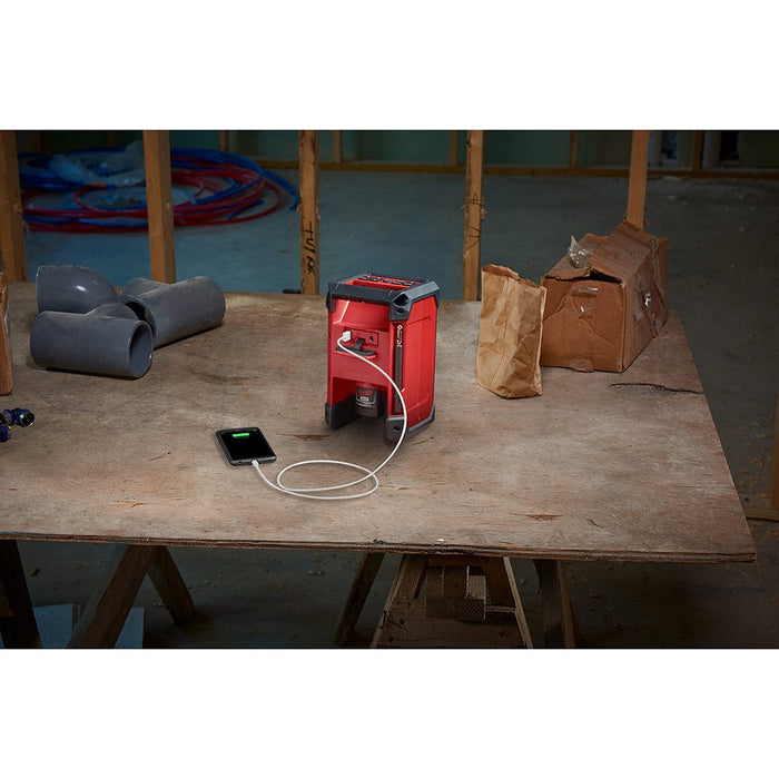 Milwaukee Tool Milwaukee M12™ Radio and Charger