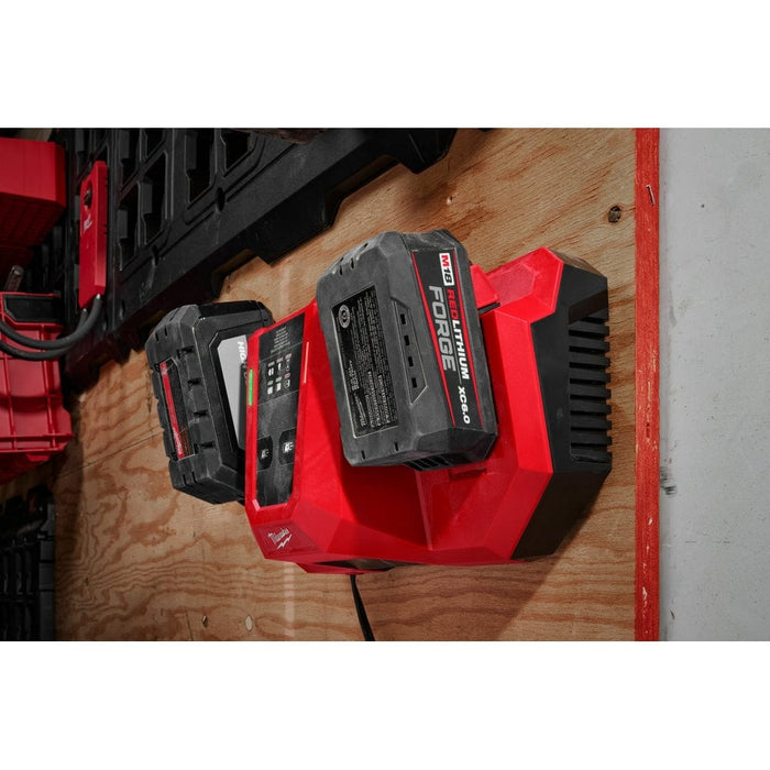 Milwaukee Tool Tools Milwaukee M18™ Dual Bay Simultaneous Super Charger