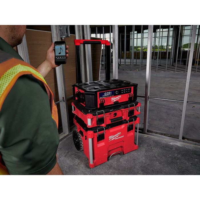 Milwaukee Tool Tools Milwaukee M18™ PACKOUT™ Radio + Charger