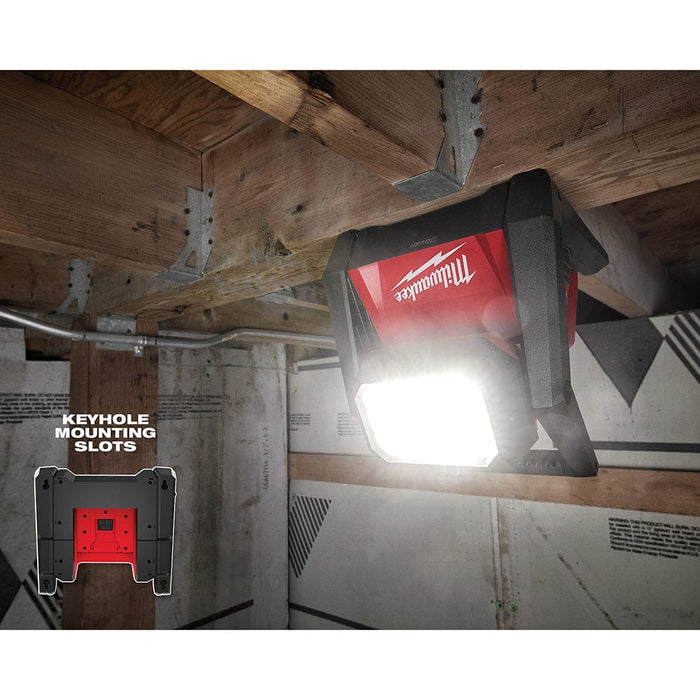 Milwaukee Tool Tools Milwaukee M18™ ROVER™ Dual Power Flood Light