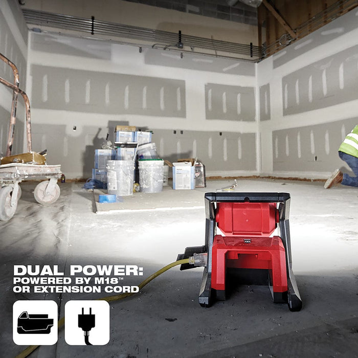 Milwaukee Tool Tools Milwaukee M18™ ROVER™ Dual Power Flood Light